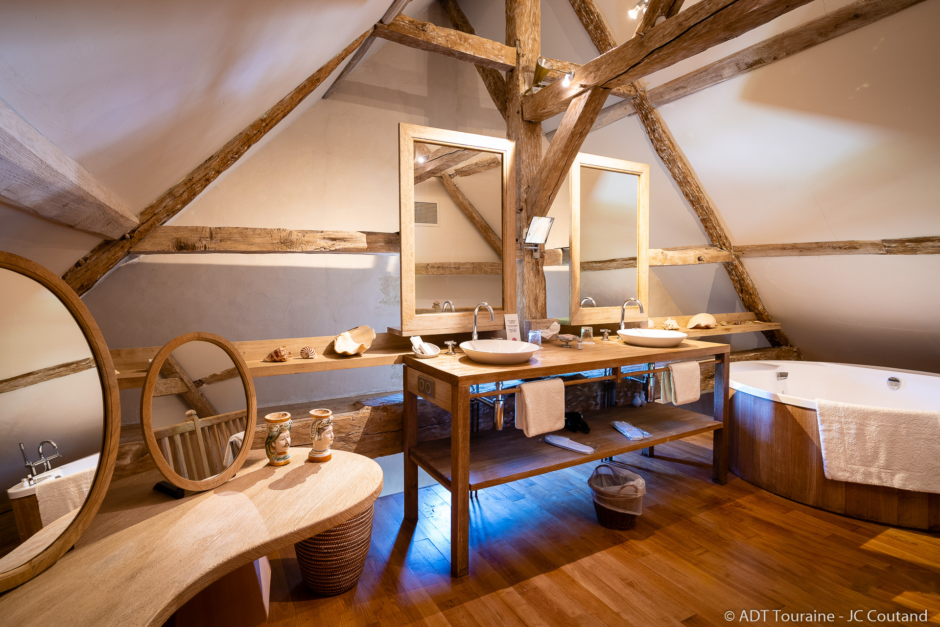 coutand-chambre-5 salle de bain suite